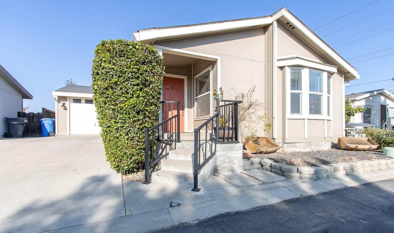 2755 Walnut Road - Photo 1