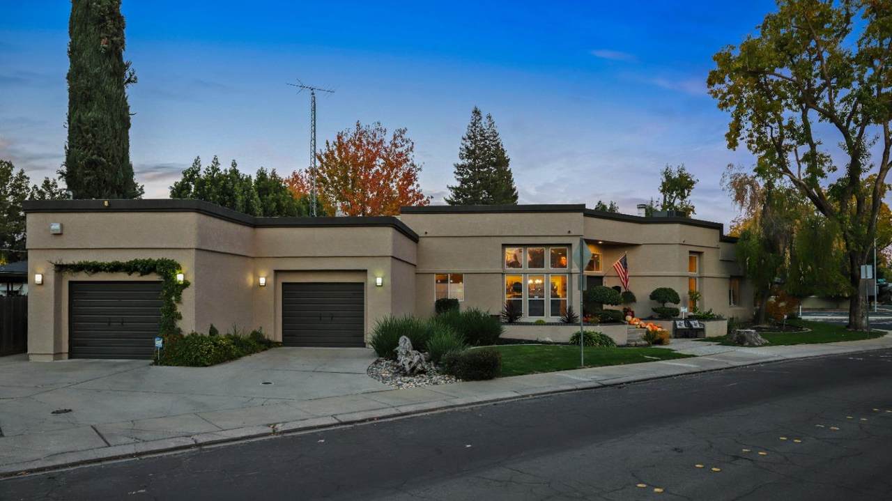 1113 Princeton - Photo 1
