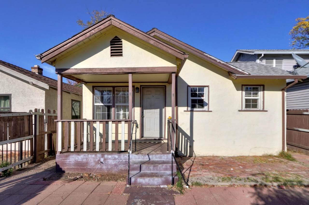 559 Arden Way - Photo 1
