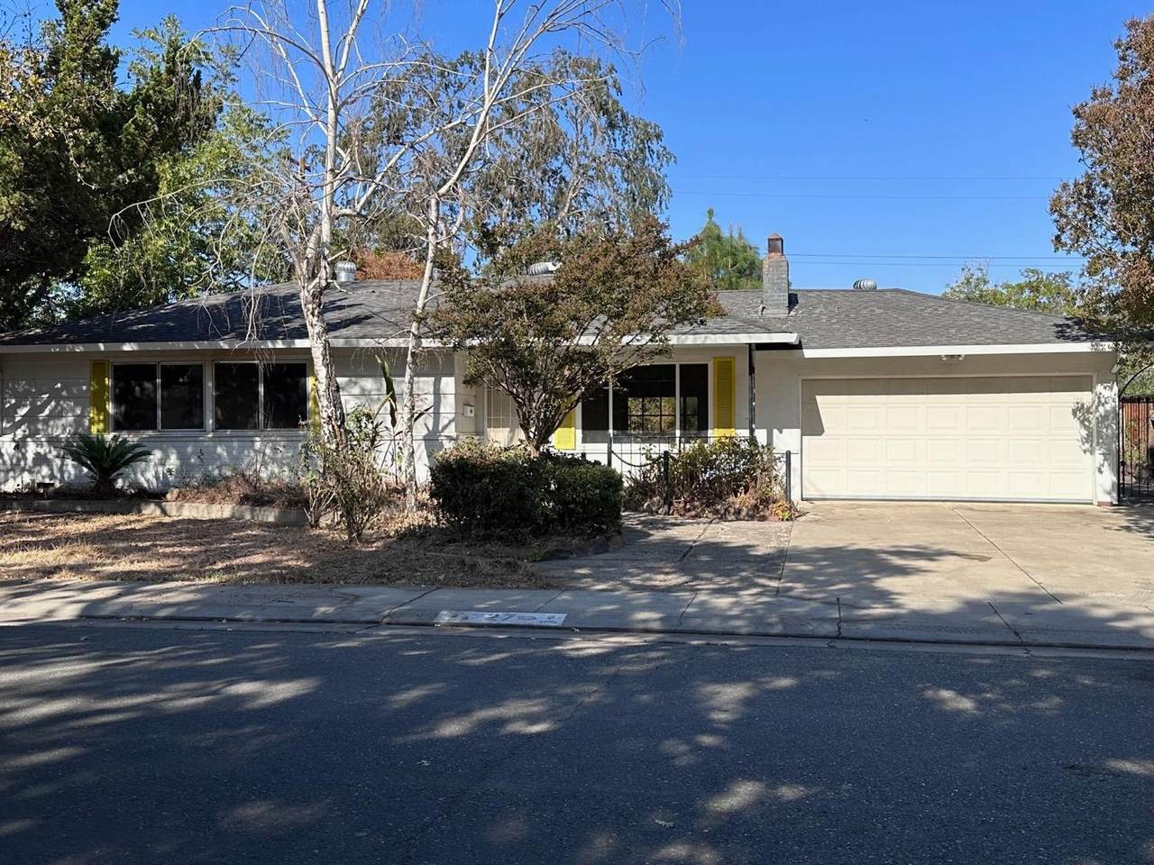 27 Dunmar Lane - Photo 1