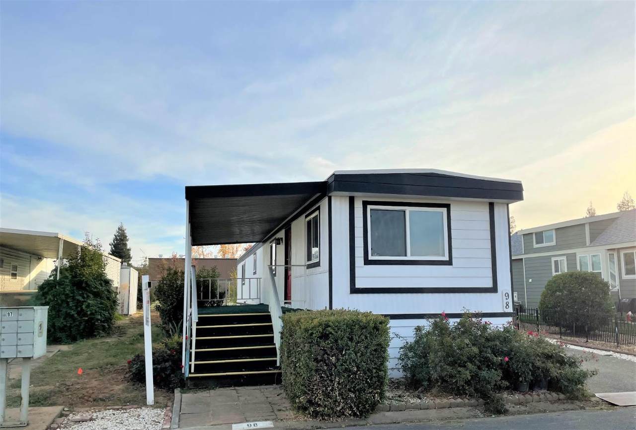 604 Pringle Avenue - Photo 1
