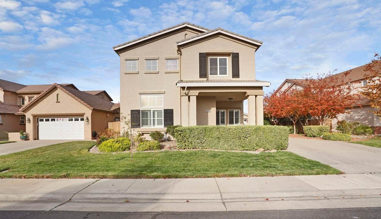 2507 Neutra Way - Photo 1