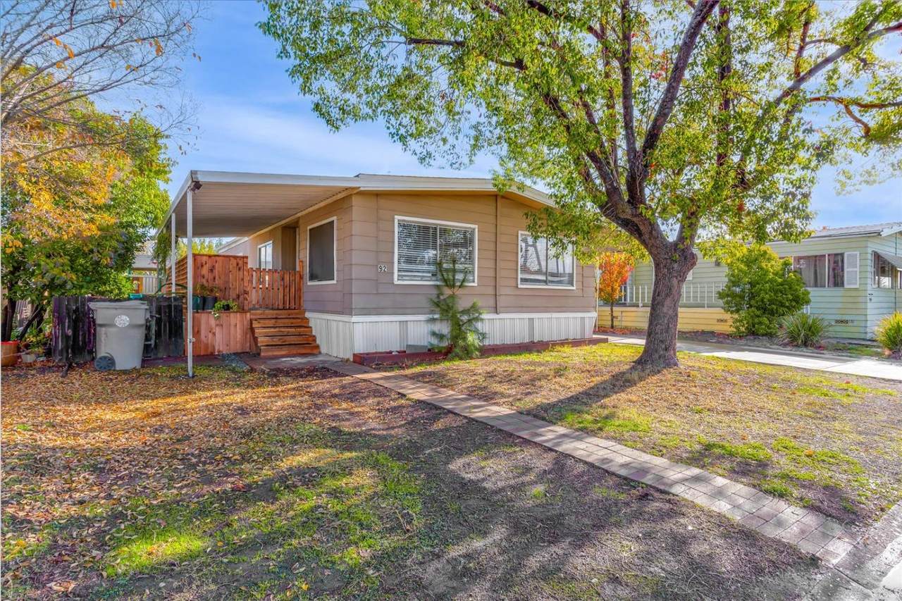 92 Bentley Avenue - Photo 1