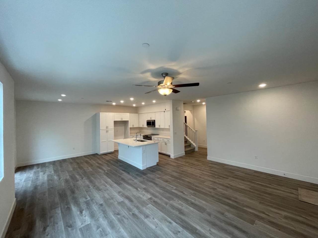 5301 Commerce Way - Photo 1