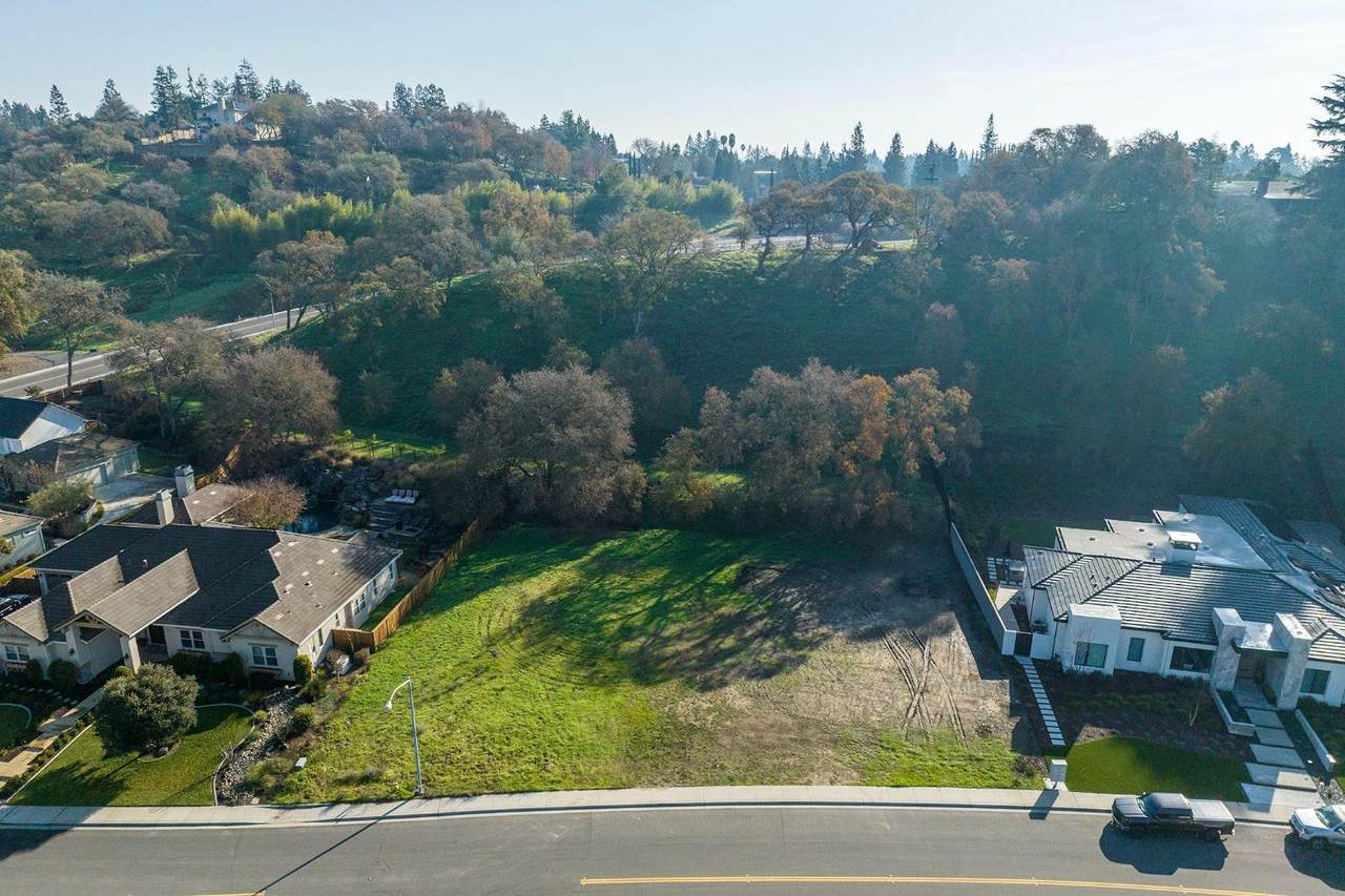 5 Fox Borough Drive - Photo 1