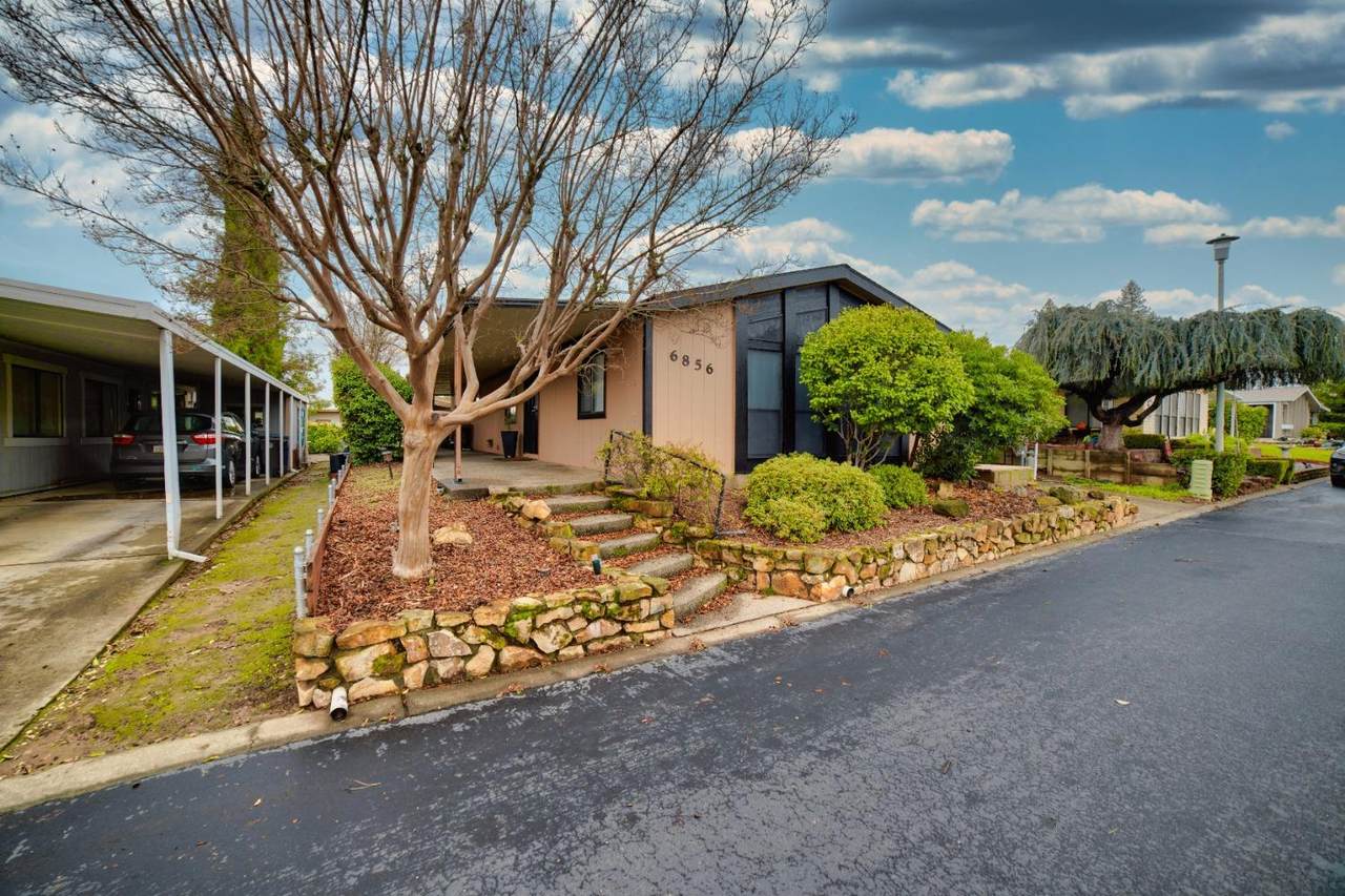 6856 Lake Cove Lane - Photo 1