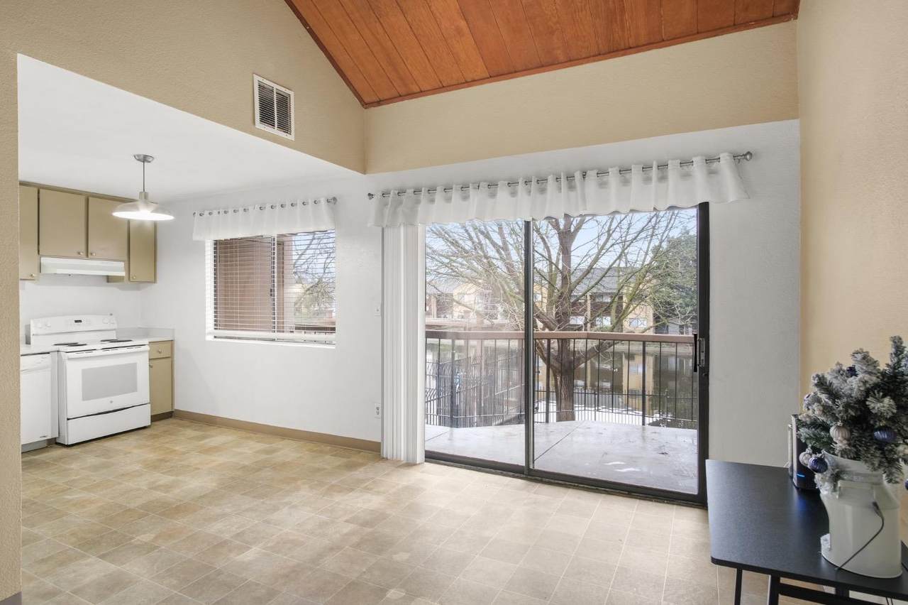 2905 Niagra Street - Photo 1
