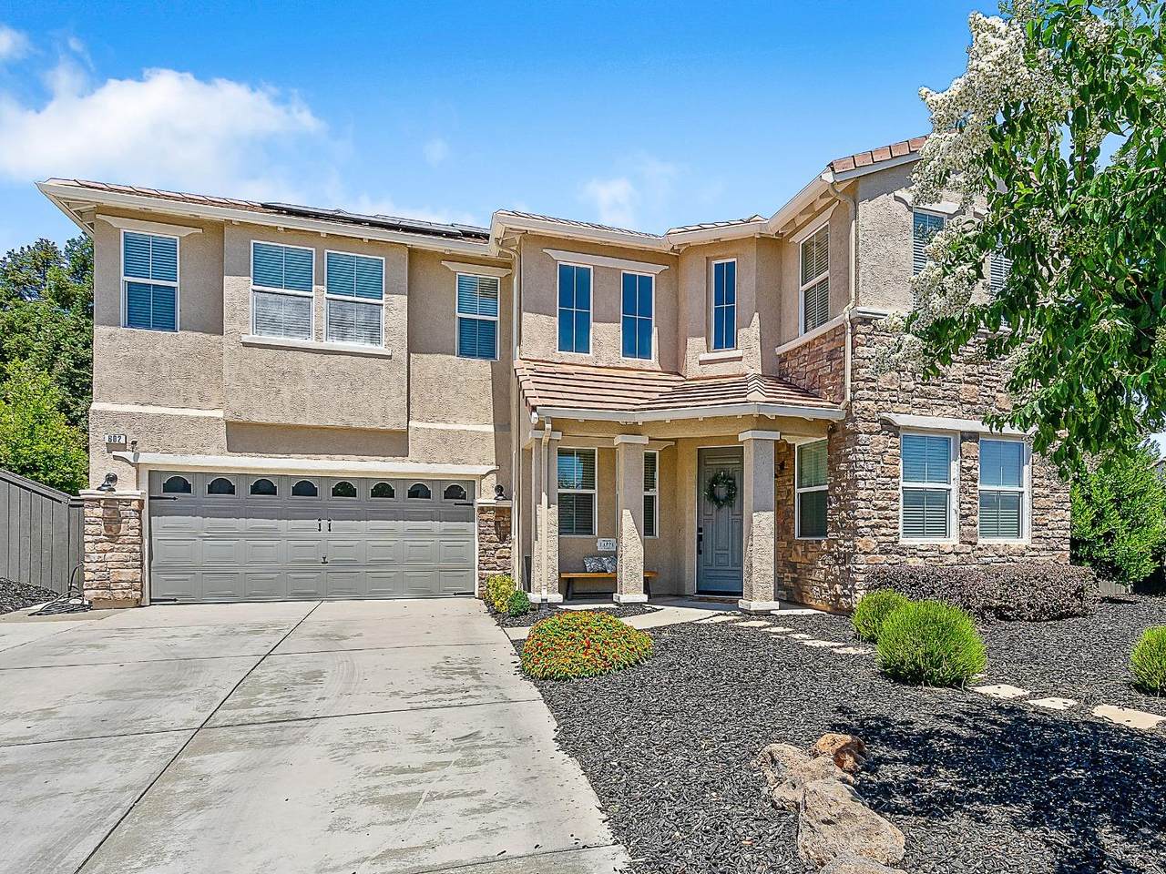 602 Belhaven Court - Photo 1