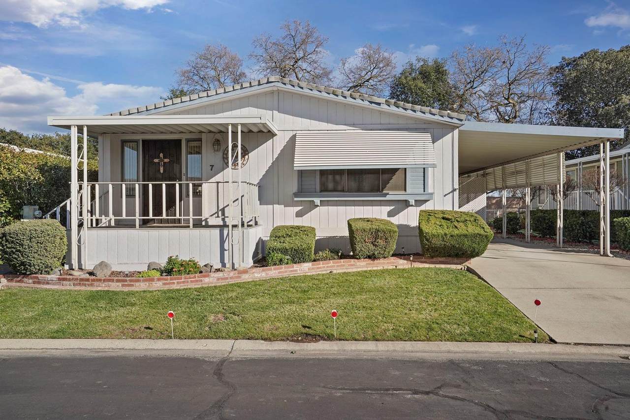 700 2nd Street - Photo 1