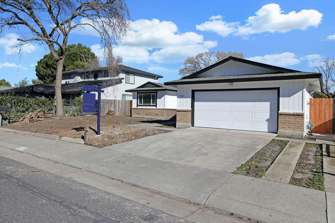 9424 Stanfield Court - Photo 1