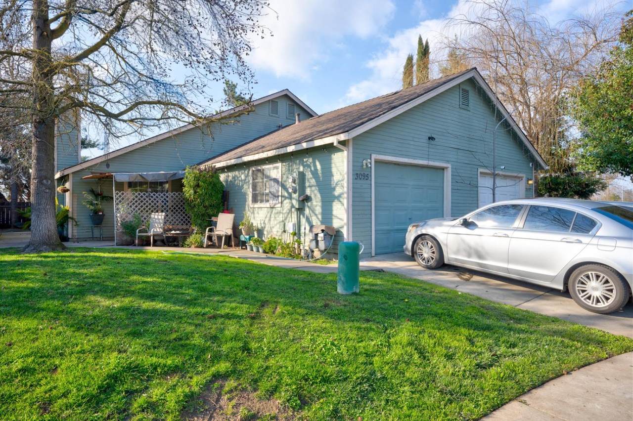 3095 Beverly Court - Photo 1