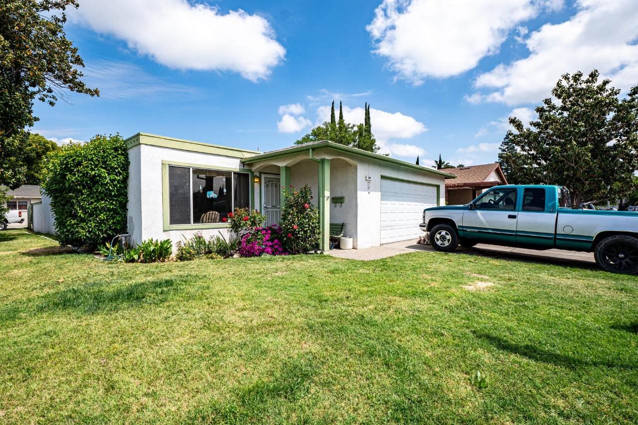 505 Jason Street - Photo 1
