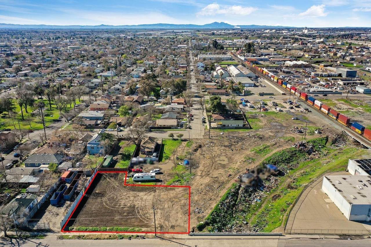 921 Aurora Street - Photo 1