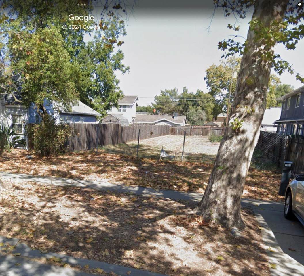 3325 V Street - Photo 1