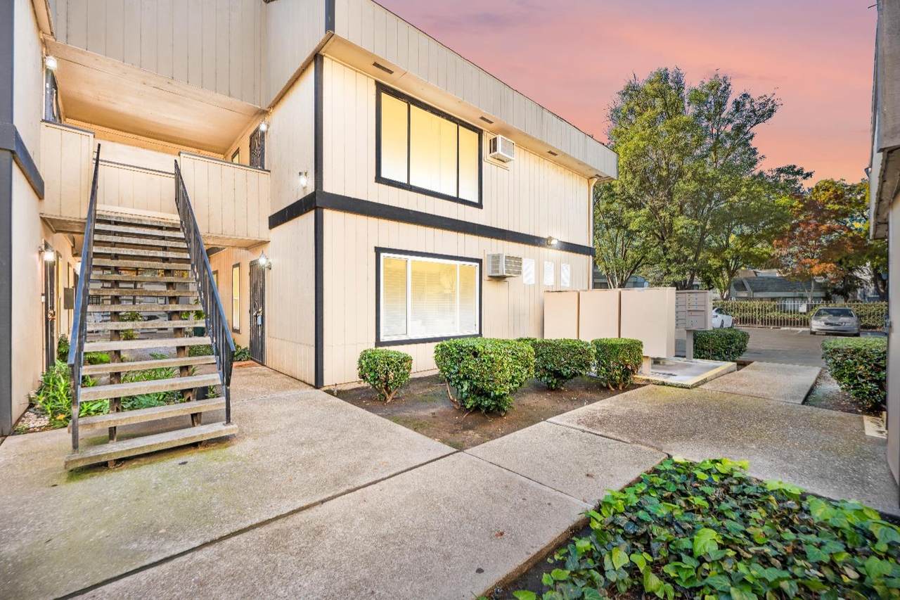 6724 Plymouth Road - Photo 1