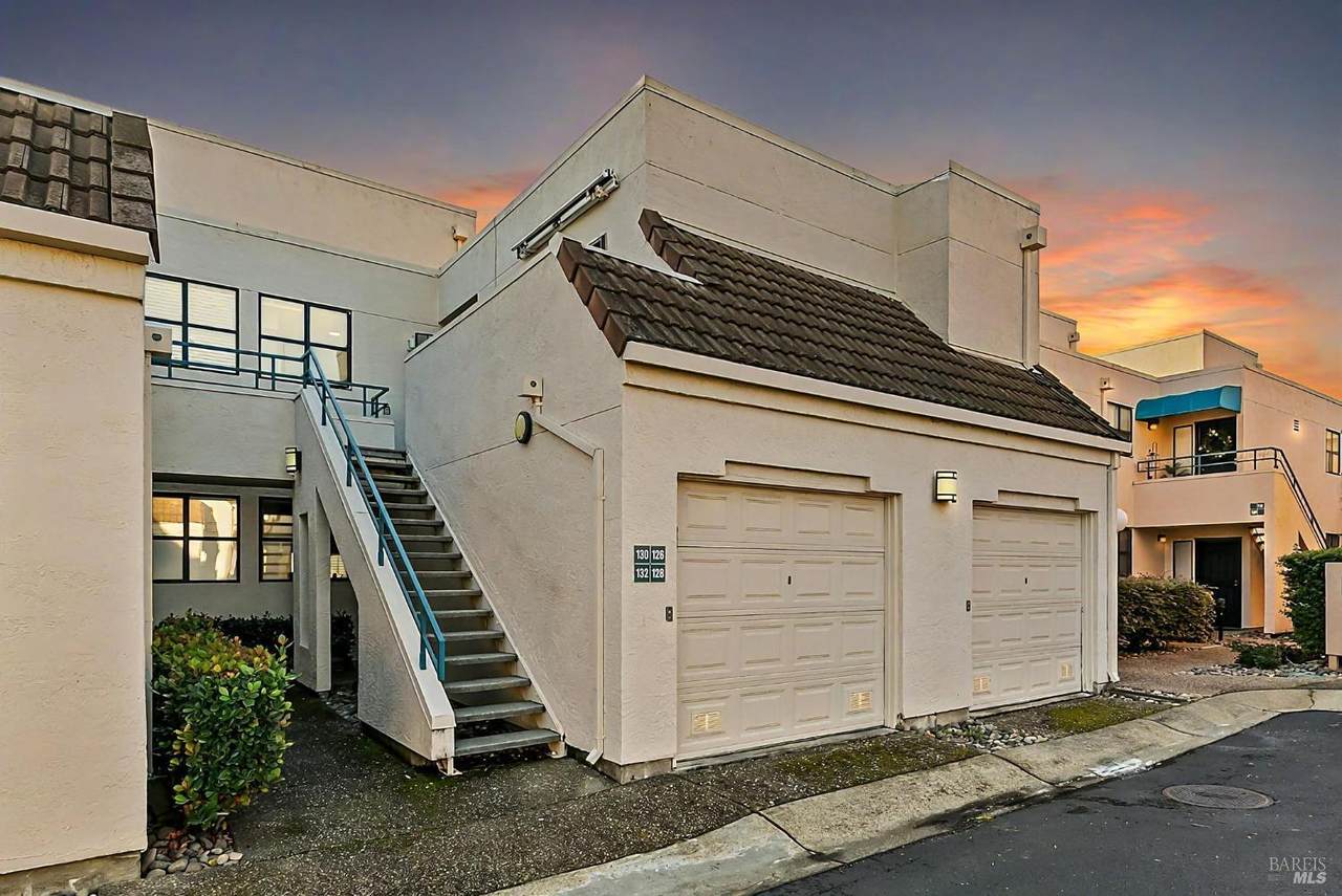 126 Nantucket Lane - Photo 1