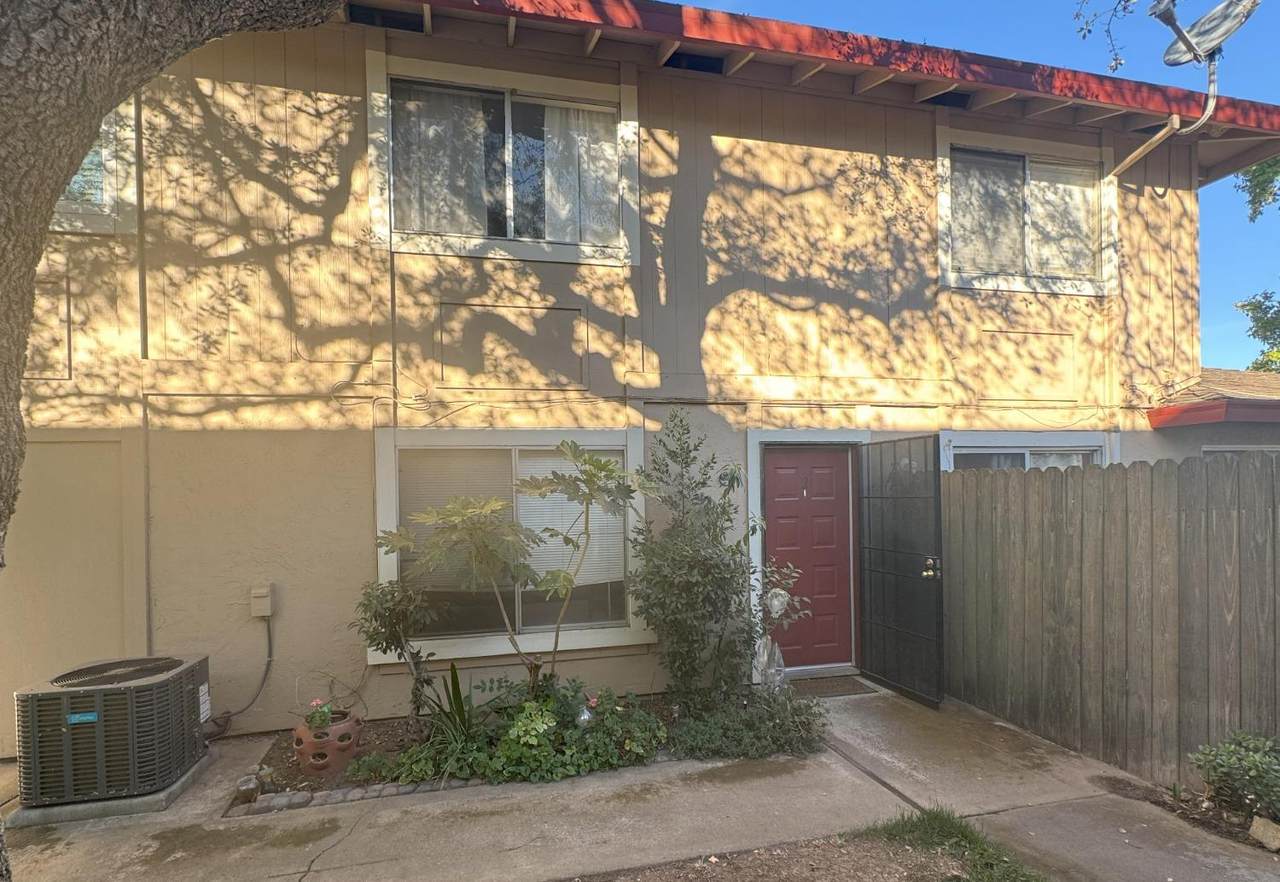 5736 Shadow Creek Drive - Photo 1