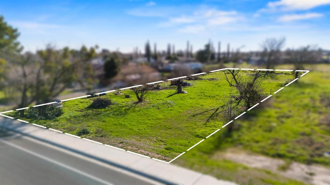 1736 Beale Road - Photo 1