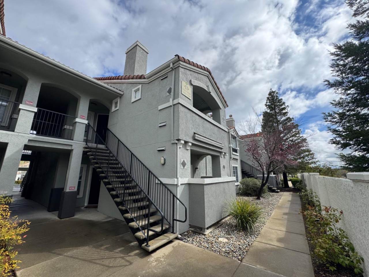 https://bt-photos.global.ssl.fastly.net/sacramento/1280_boomver_1_560819867-2.jpg