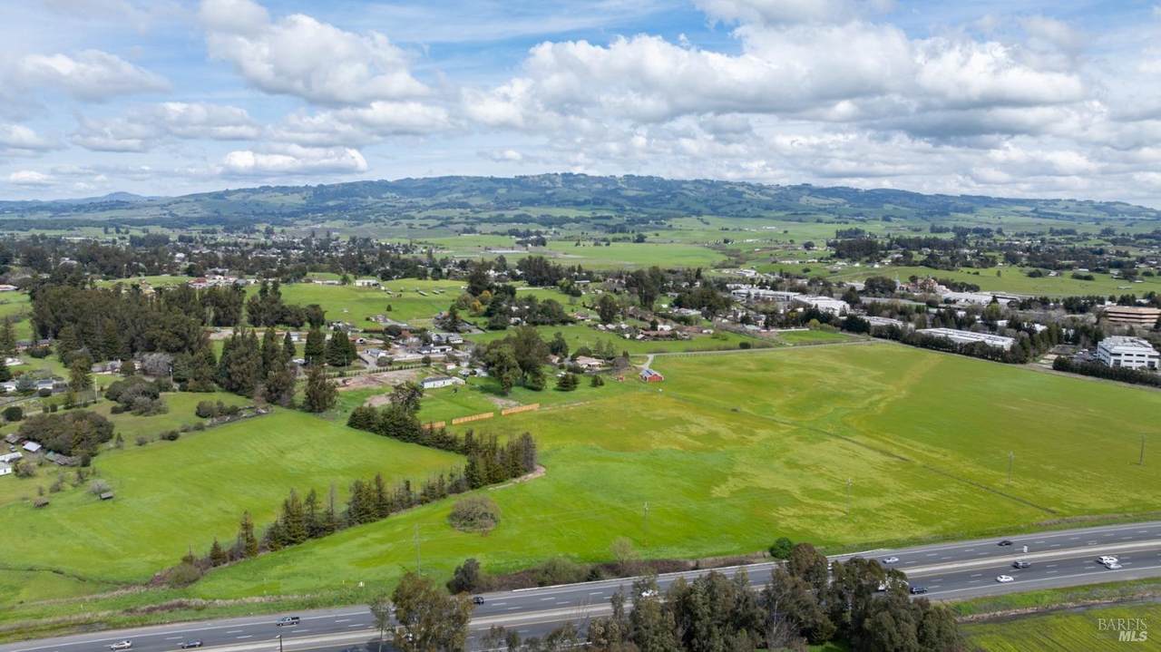 100 Orchard Lane - Photo 1