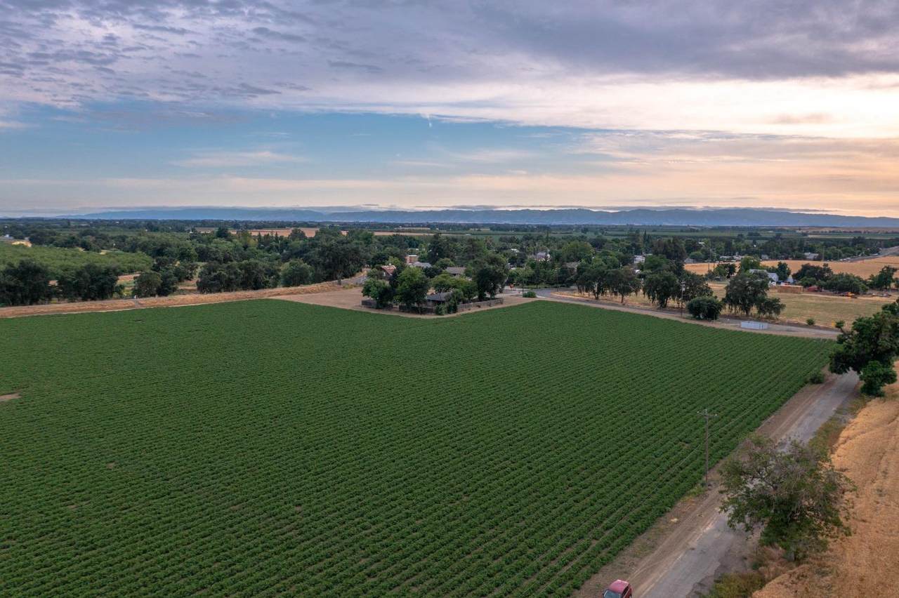 38067 County Road 17 - Photo 1