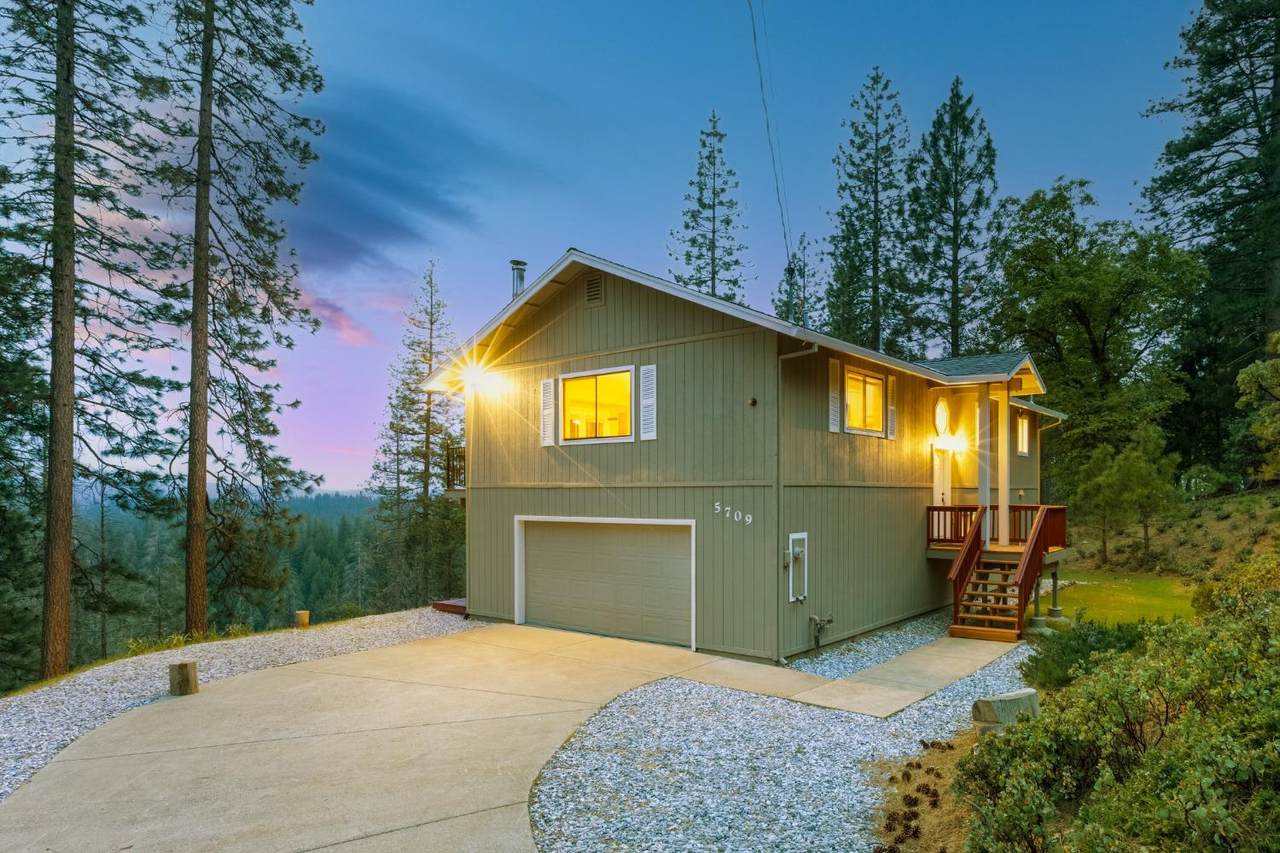 5709 Wildrose Drive - Photo 1