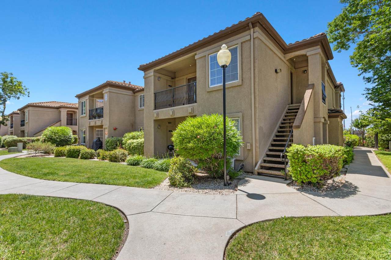 4200 Commerce Way - Photo 1