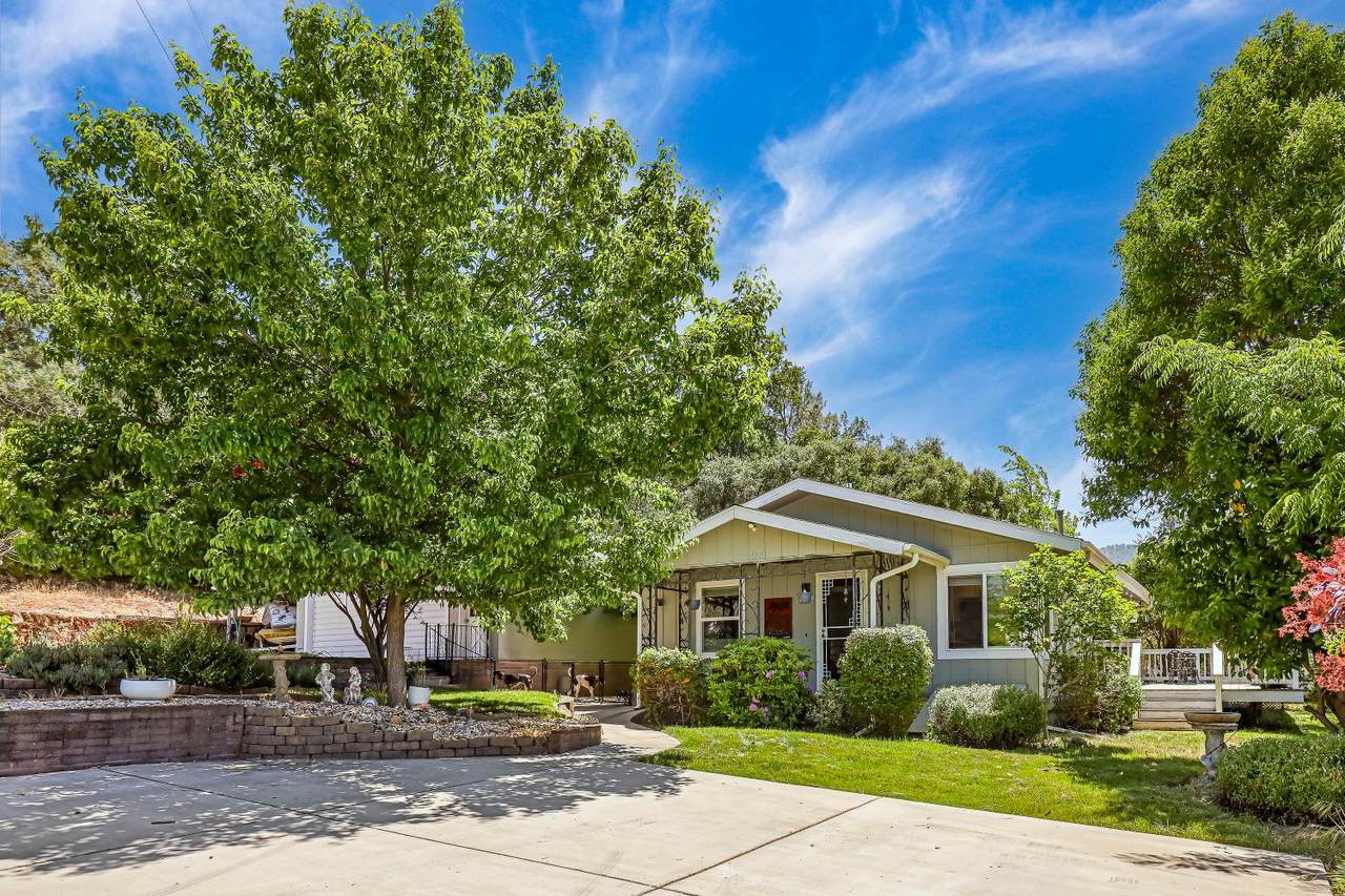 457 Russell Road - Photo 1