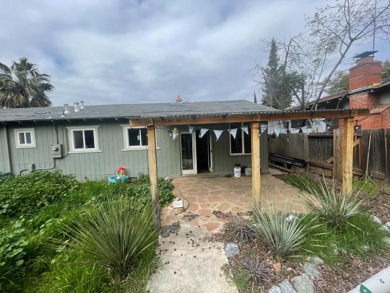 10204 Malaga Way - Photo 1