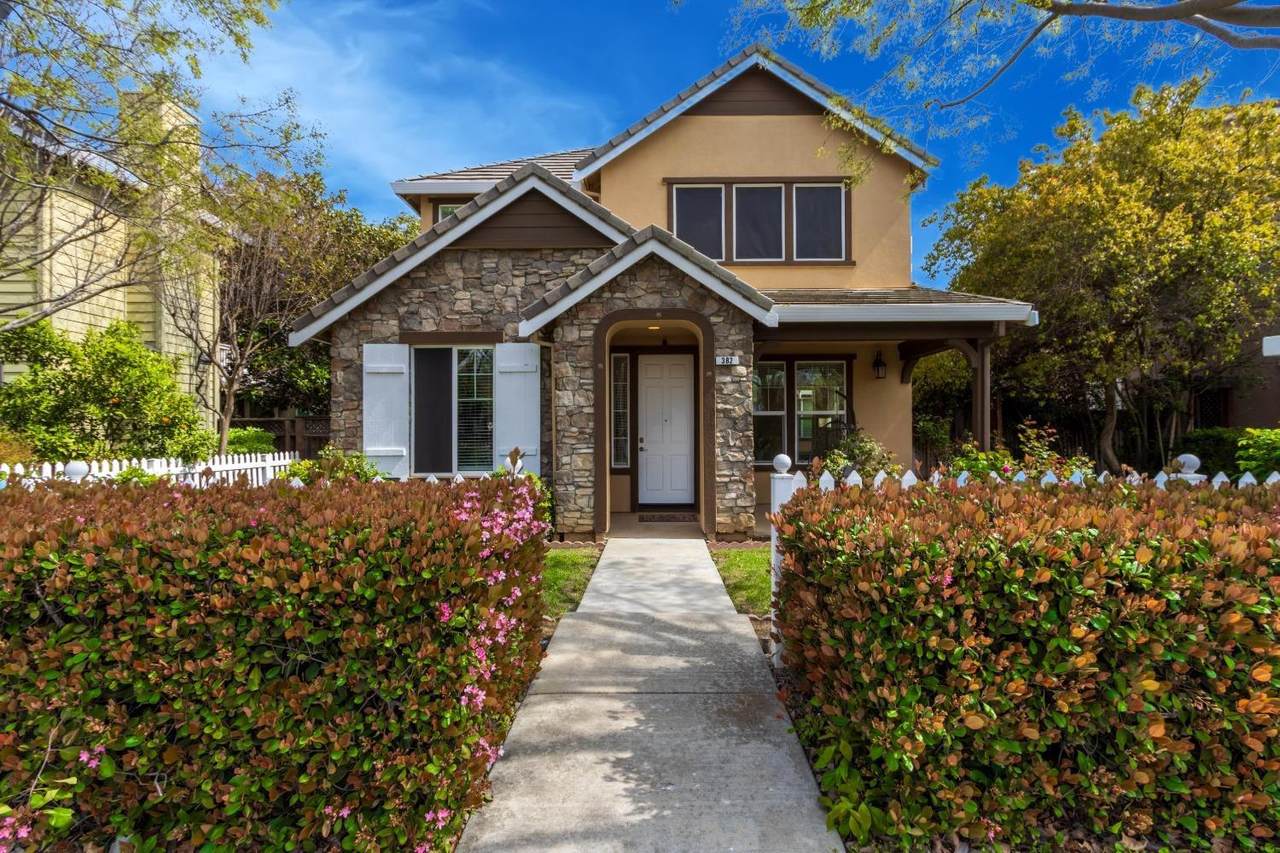 382 Central Parkway - Photo 1
