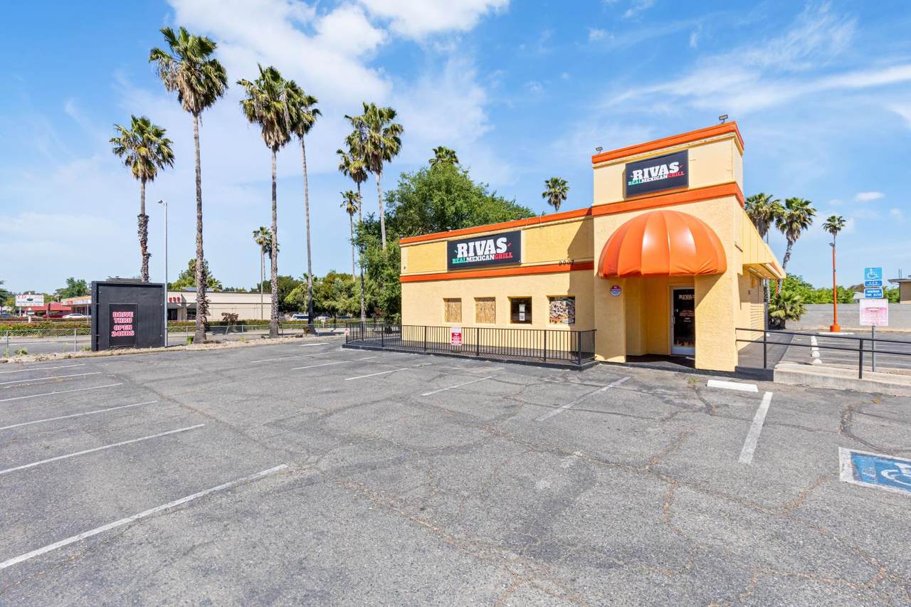 9007 Folsom Boulevard - Photo 1