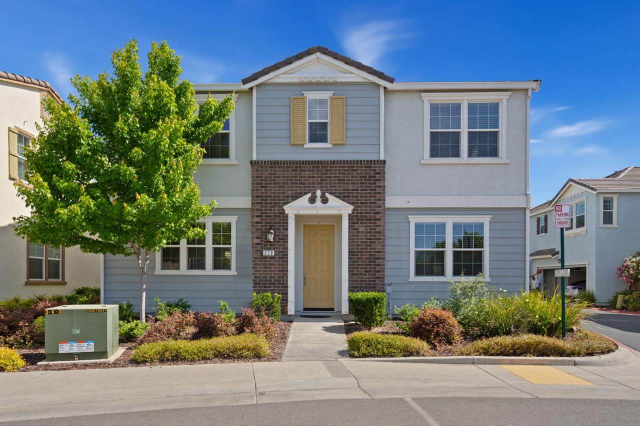 220 Colner Circle - Photo 1