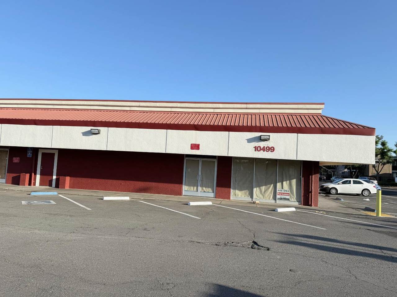 10499 Folsom Boulevard - Photo 1