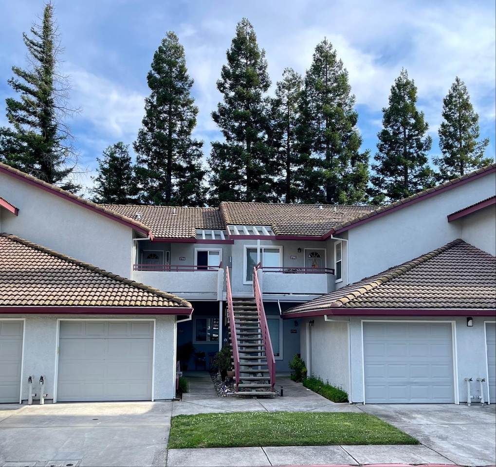 4916 Cambridge Place - Photo 1