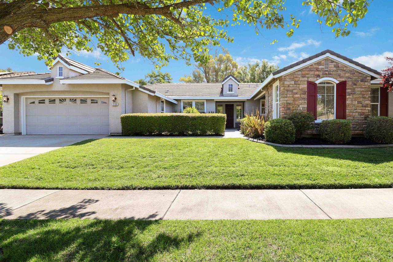 2135 Coffee Creek Way - Photo 1