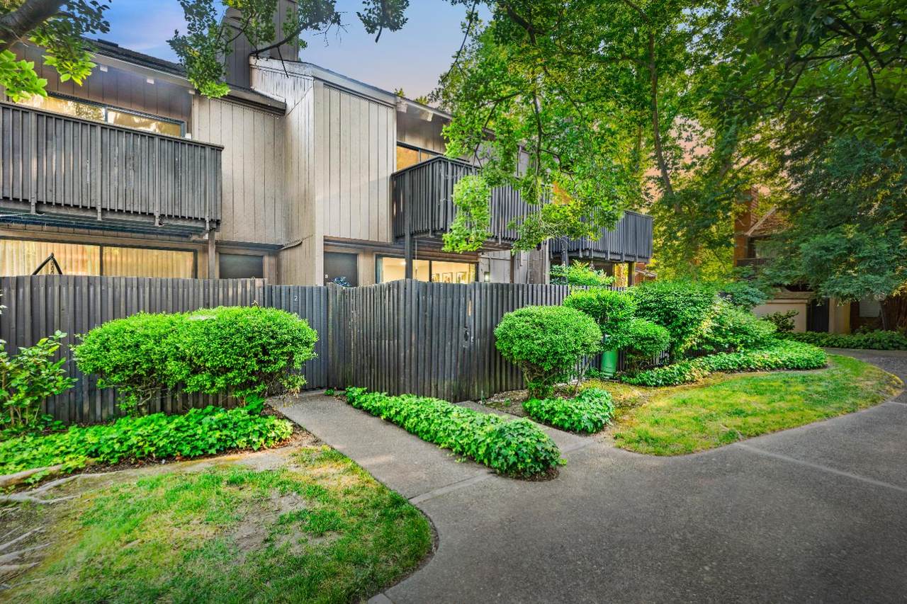 617 Woodside Sierra - Photo 1