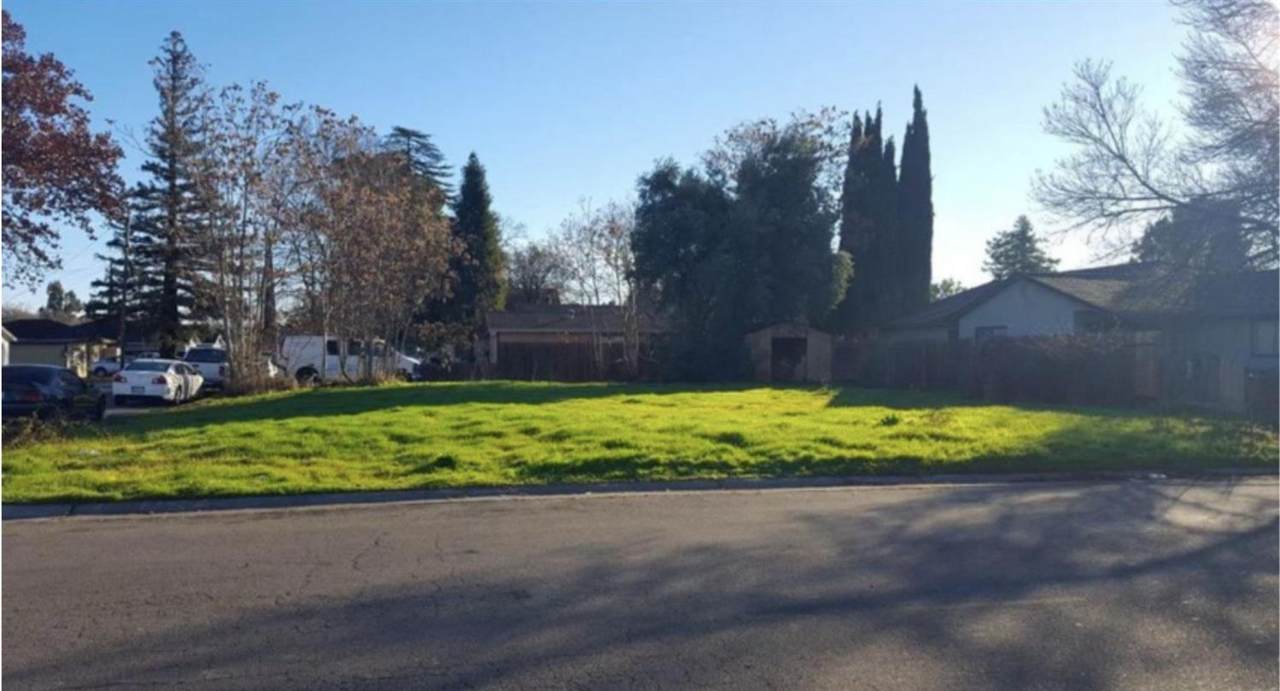 1013 Toomes Avenue - Photo 1