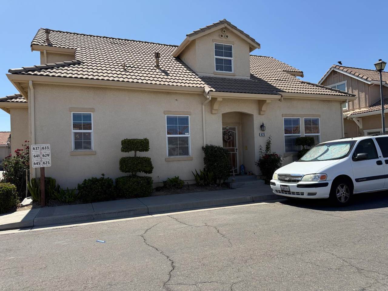 625 Betten Street - Photo 1