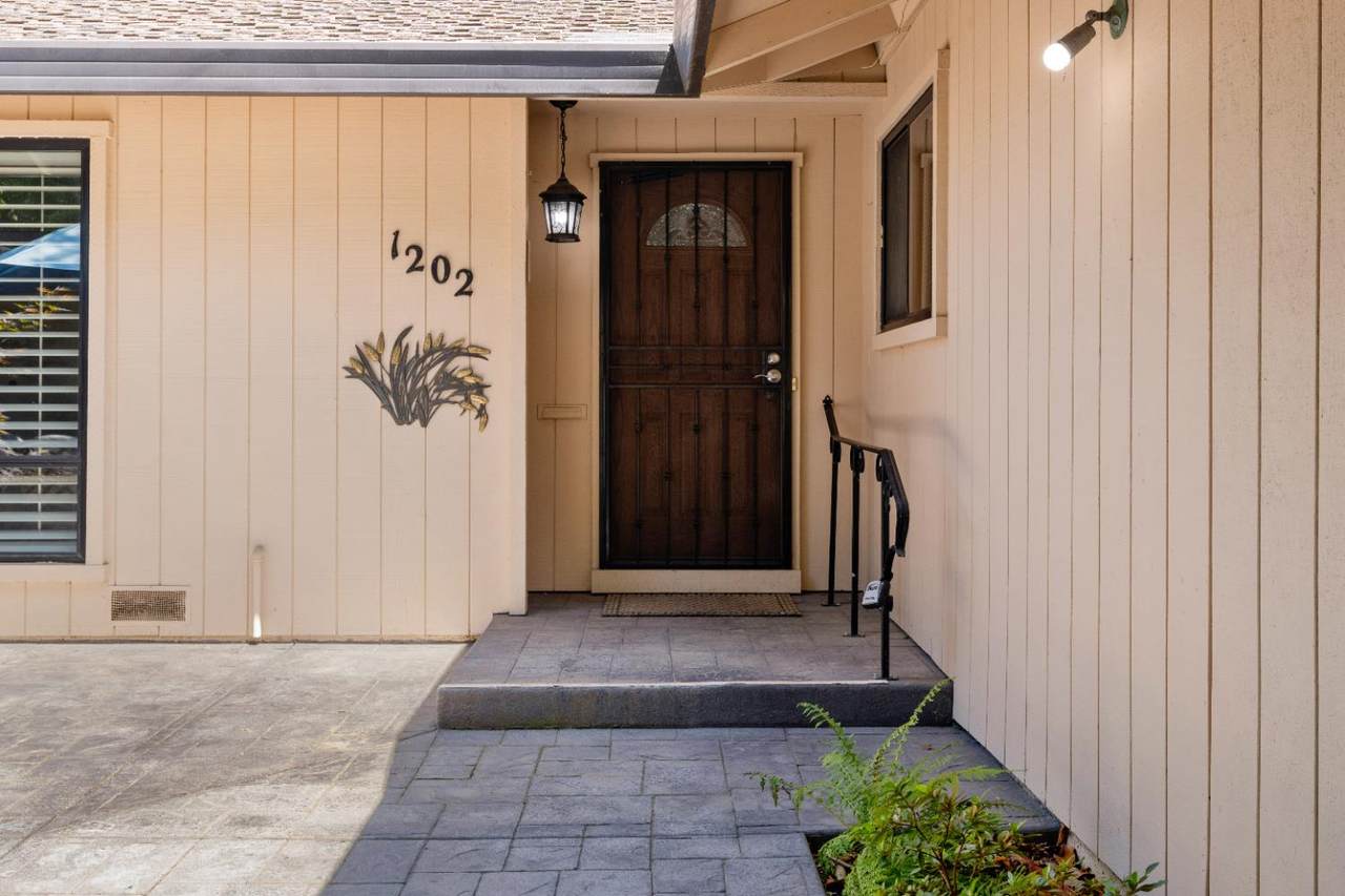 https://bt-photos.global.ssl.fastly.net/sacramento/1280_boomver_1_560887126-2.jpg