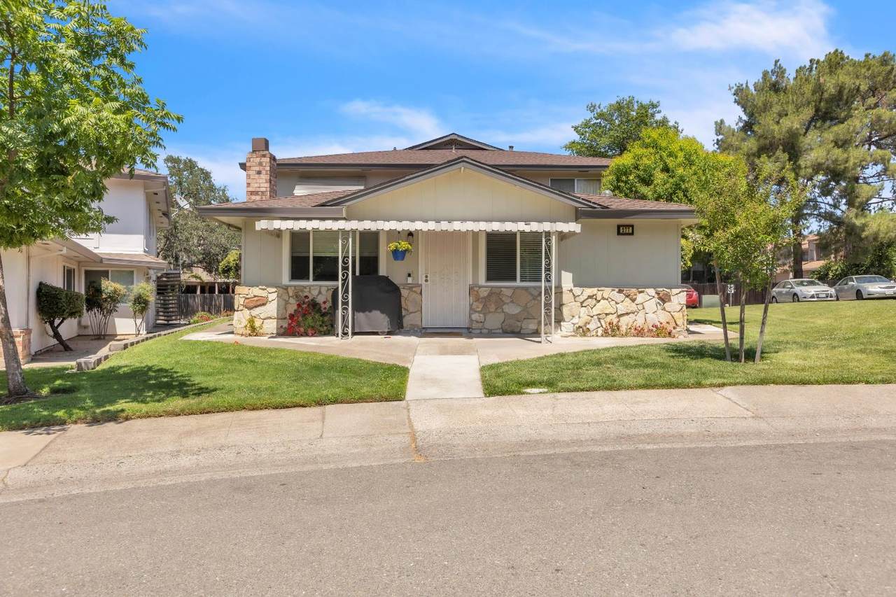 277 Sharp Circle - Photo 1