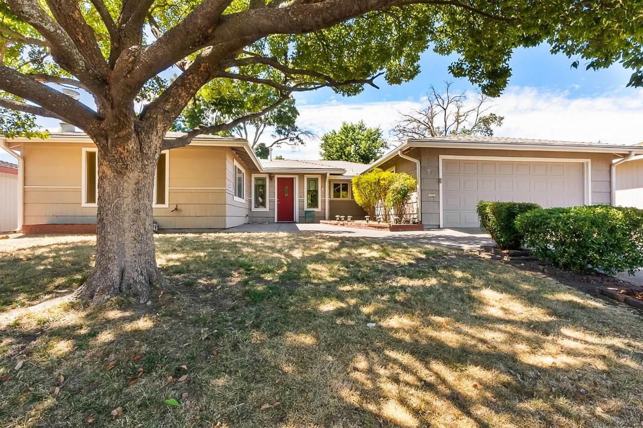 6735 Maywood Way - Photo 1