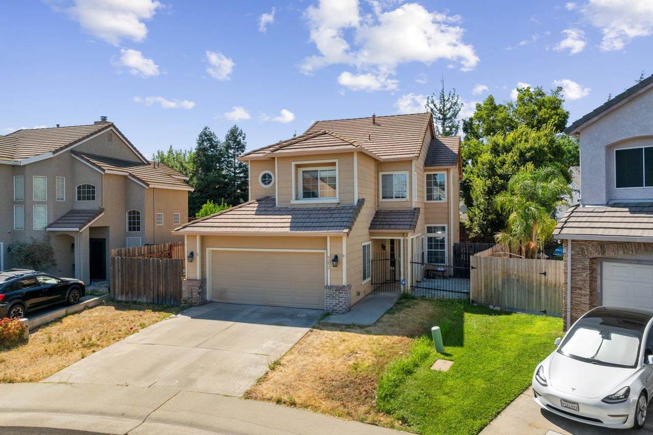 9252 Faraway Place - Photo 1