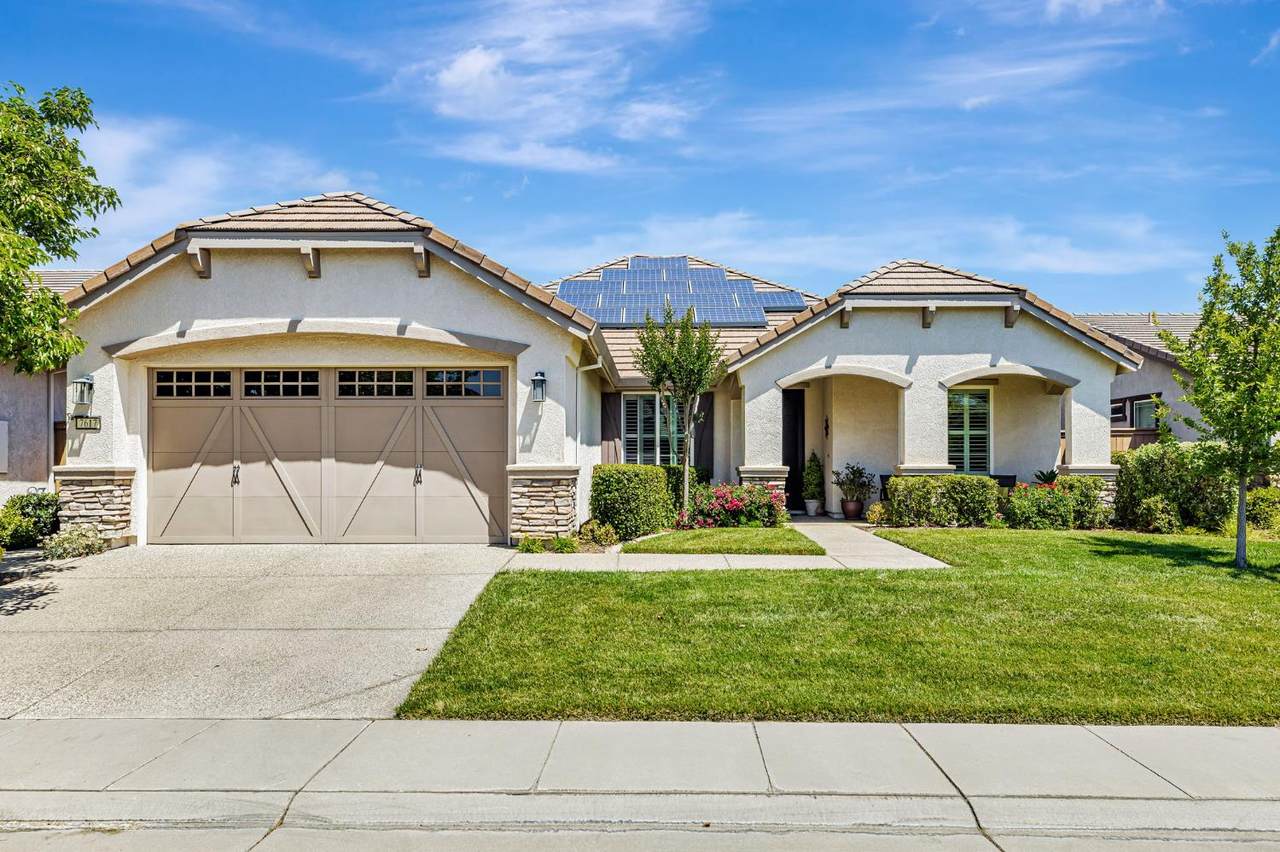 7617 Chatsworth Circle - Photo 1