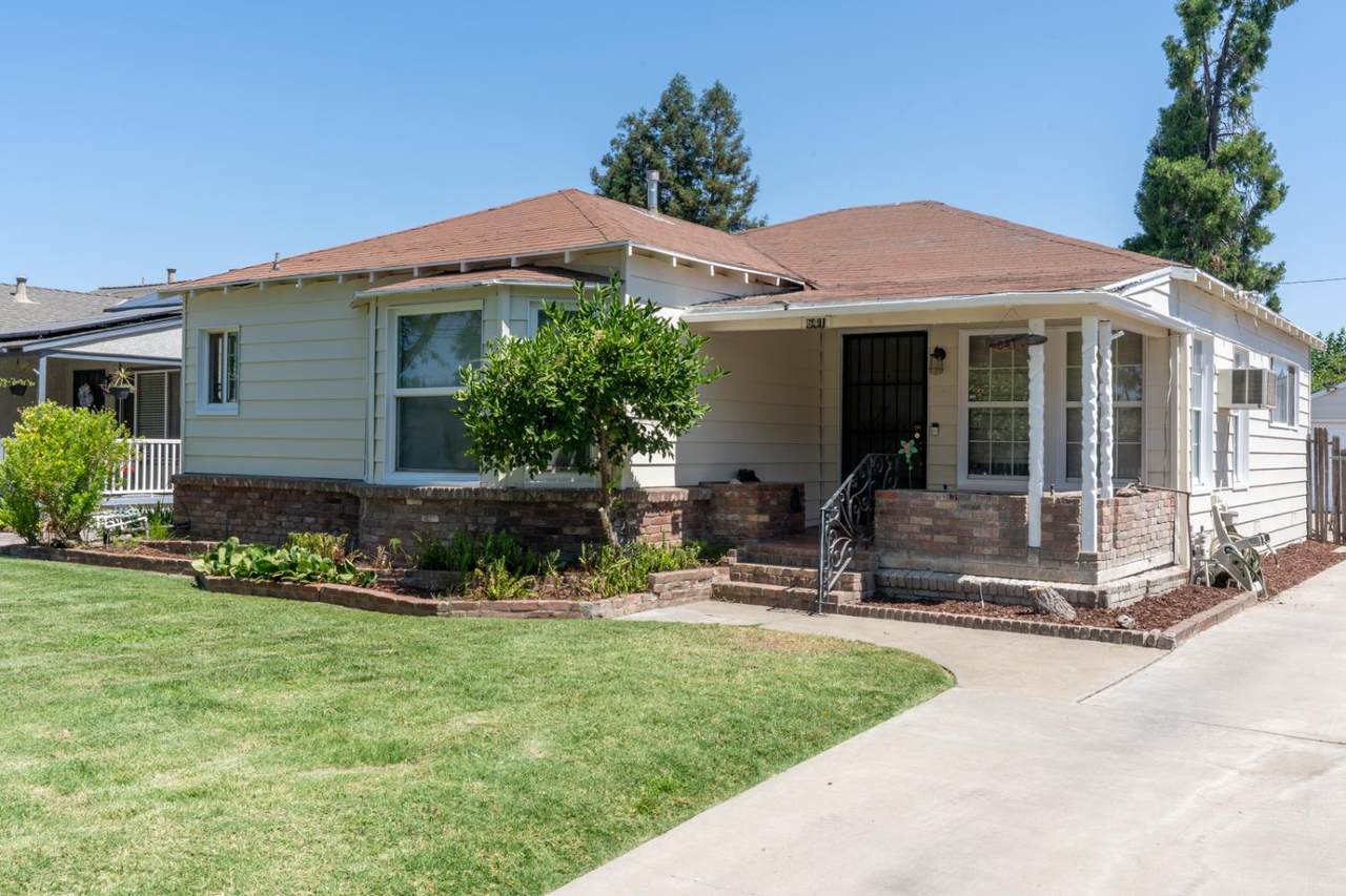641 19th Street - Photo 1