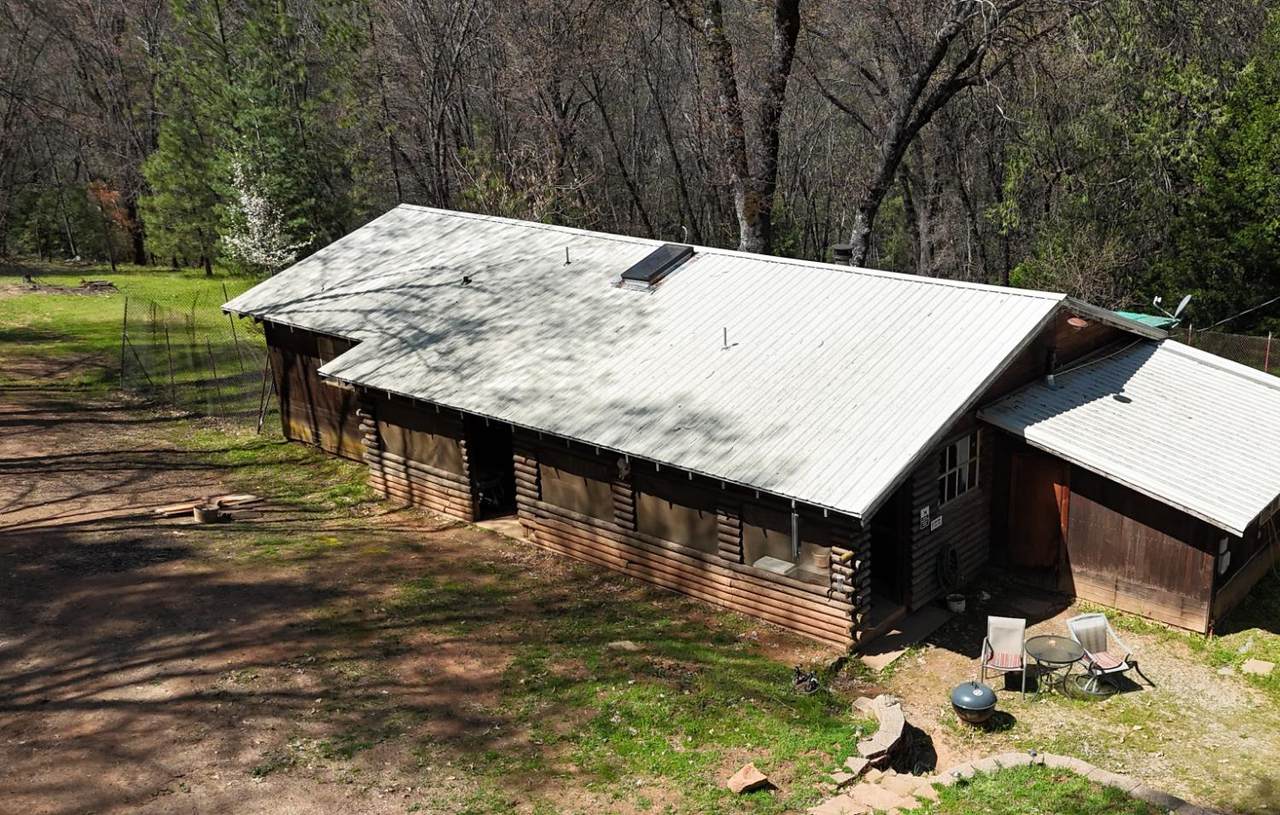 250 Acorn Way - Photo 1