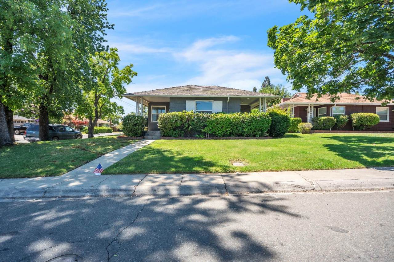 280 Fulweiler Avenue - Photo 1