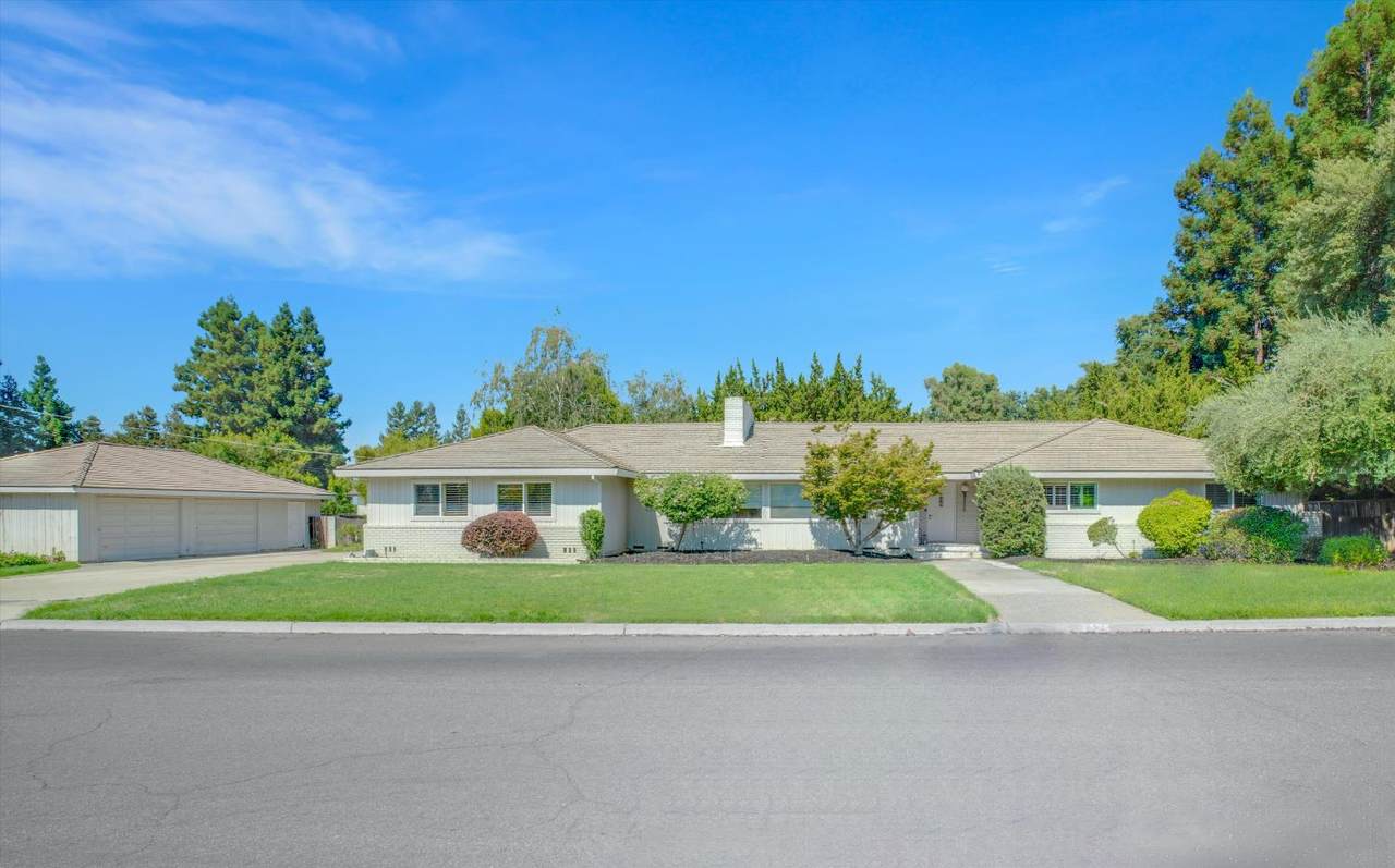 7025 Hillcrest Drive - Photo 1