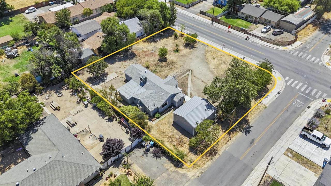 1631 7th Avenue - Photo 1