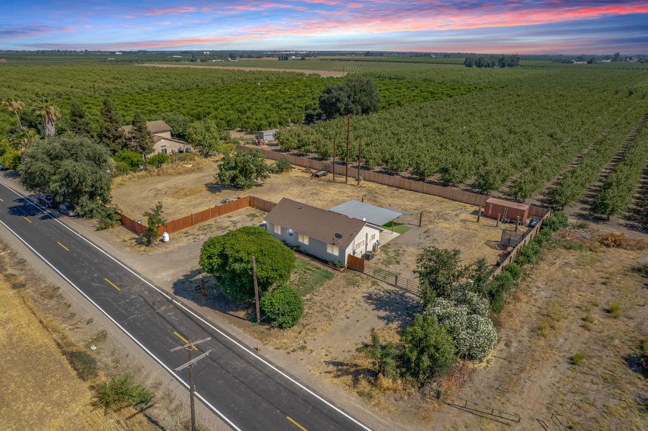 2634 Hutchinson Road - Photo 1
