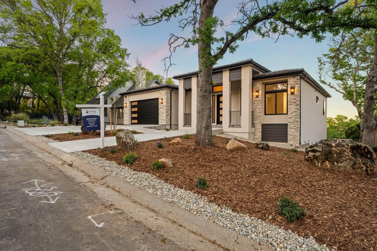 3535 Rolph Way - Photo 1